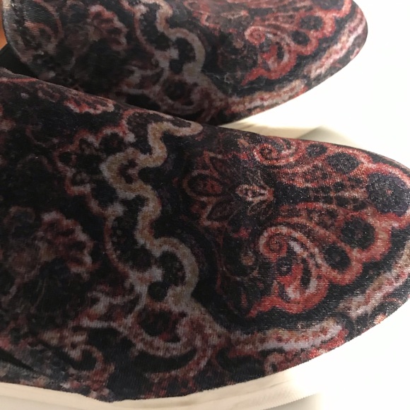 Lucky brand slip on sneakers - Picture 7 of 7